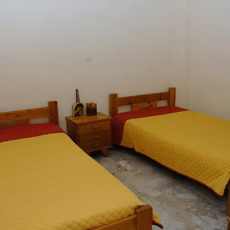 'αγριοι λιμένες Apartment *