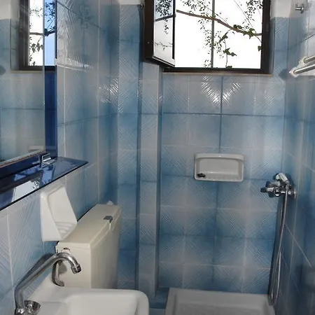 'αγριοι λιμένες Apartment *